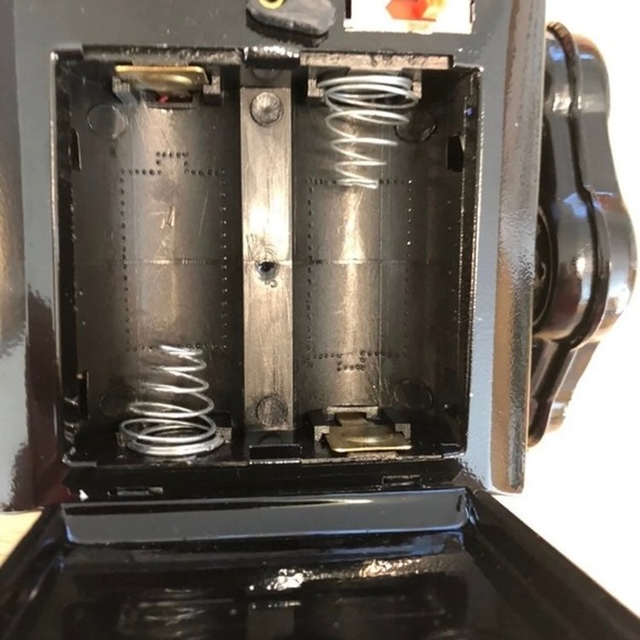 Millenium Robot 2000 Replica Japanese Battery Operated Attacking Robot - Picture 10 of 12